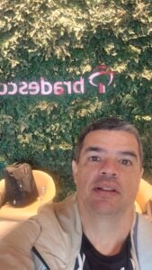 1000705188-169x300 Salas VIP de Congonhas em 2026: veja onde ficam os lounges no aeroporto e como acessar cada um Cartões e Bancos Destaque SALAS VIP