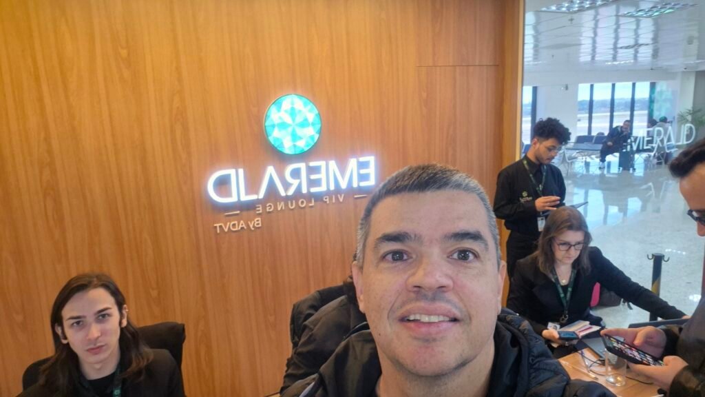 1000779285-1024x576 Review: Emerald Lounge Foz do Iguaçu: sala VIP para clientes Visa com DragonPass vale a pena? Cartões e Bancos Destaque Milhas e Emissões SALAS VIP