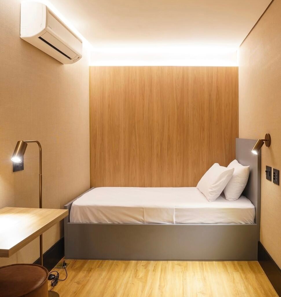 Screenshot_20260908_073343_Instagram-971x1024 Como dormir de graça no Aeroporto de Recife: W Airport Rooms Destaque Hotel e Descanso SALAS VIP W Lounge 